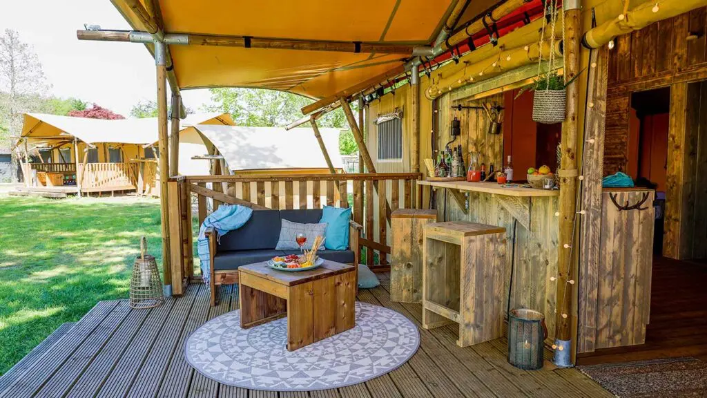 Porch of Dreamer Luxury Glamping Tent showcasing all the unique features.